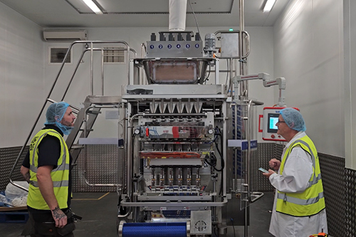 Liverpool, UK: 6-Lane Multilane Packing Machine for Cappuccino Stick Coffee
